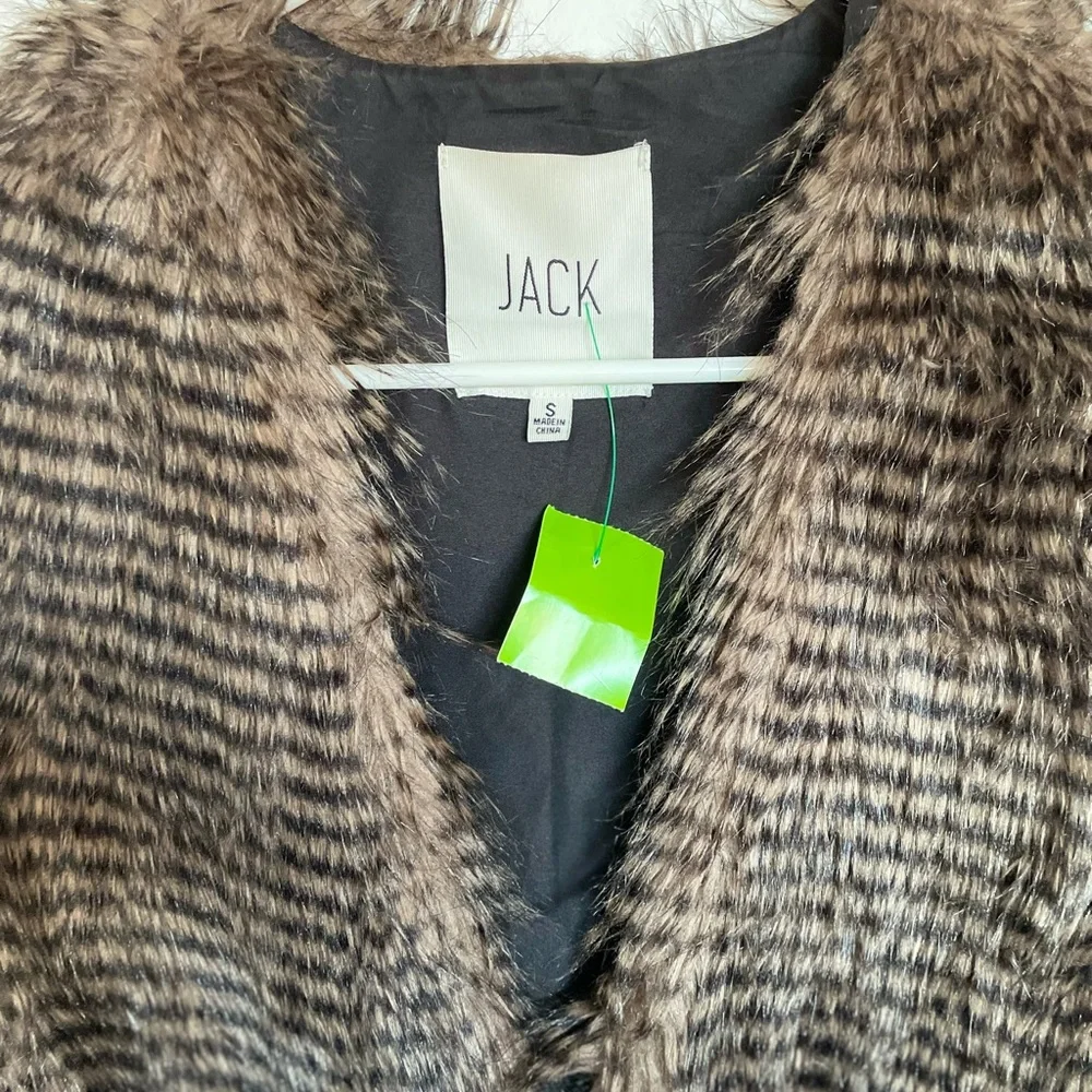 Jack by BB Dakota Faux Fur Striped Vest - Size S - Picture 4 of 12